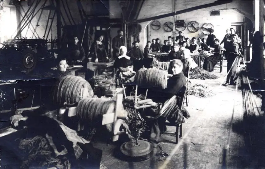 Photo historique de l'atelier de Nyons.